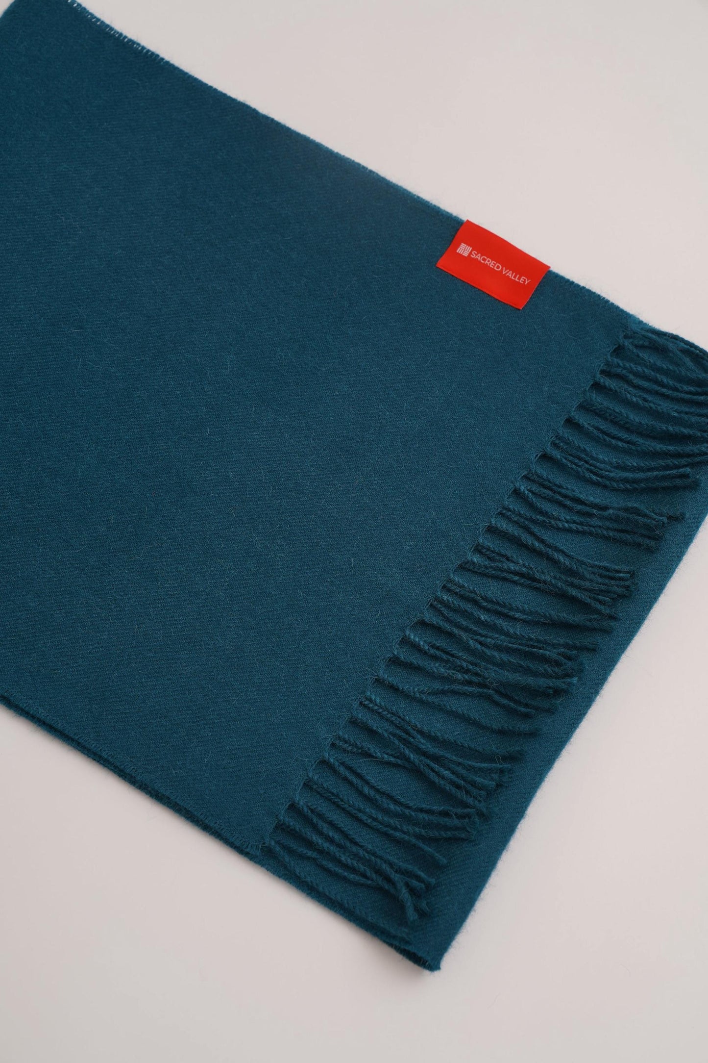 Qumir Scarf in 100% Royal Alpaca wool