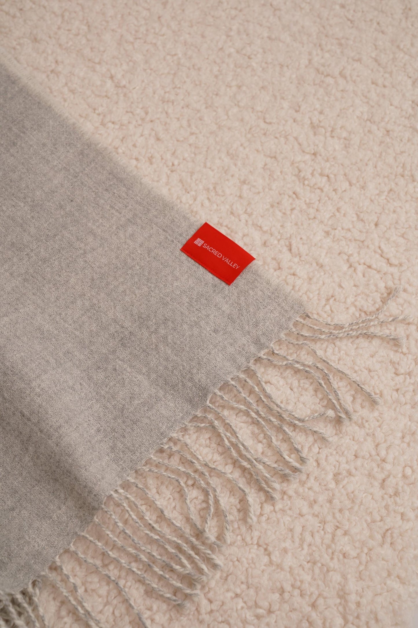 Silver Reversible Blanket in 100% Royal Alpaca